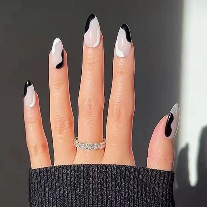 Stylish Press-On Nail Set with Shimmering Finish Bowlift