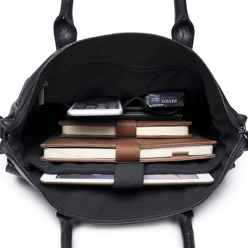 Stylish business briefcase with multiple compartments Bowlift