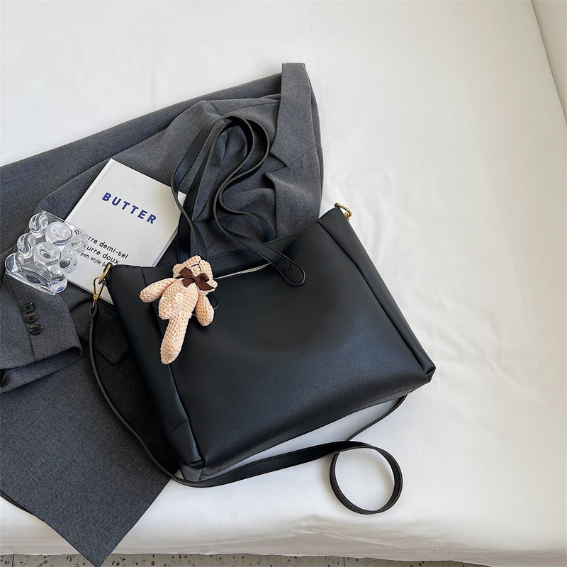 Spacious Soft Leather Tote Bag Bowlift