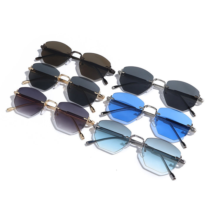 Geometric Frame Sunglasses with Elegant Gold Accents Bowlift