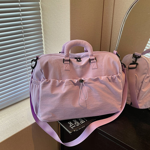 Sporty Travel Bag With Comprehensive Organizational Structure Bowlift