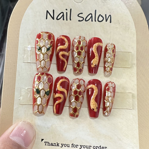 Artistic Snake Design Press-On Nail Set Bowlift