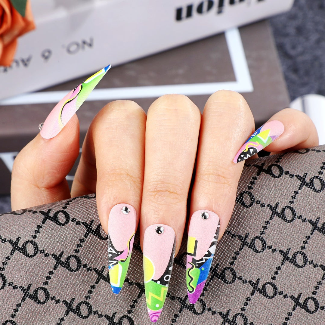 Art Nail Set in Creative Modern Design Bowlift