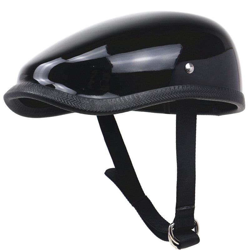 Stylish Low-Profile Motorcycle Helmet Bowlift