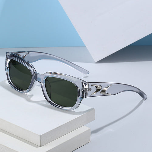 Ladies stylish and fashionable sunglasses in elegant oversized design Bowlift
