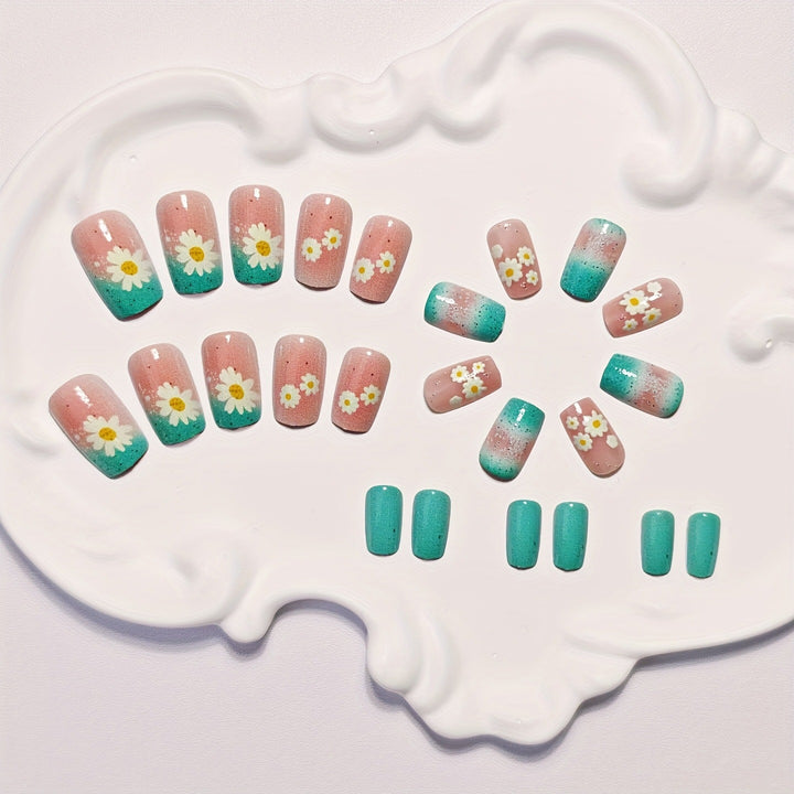 Artificial nails with summery flower designs Bowlift
