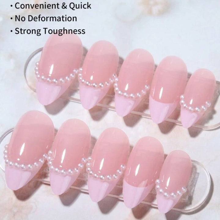 Nail set with elegant pearl design Bowlift