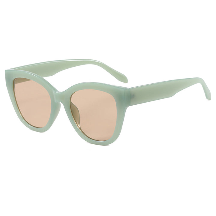 Women's extravagant sunglasses with fashionable design Bowlift