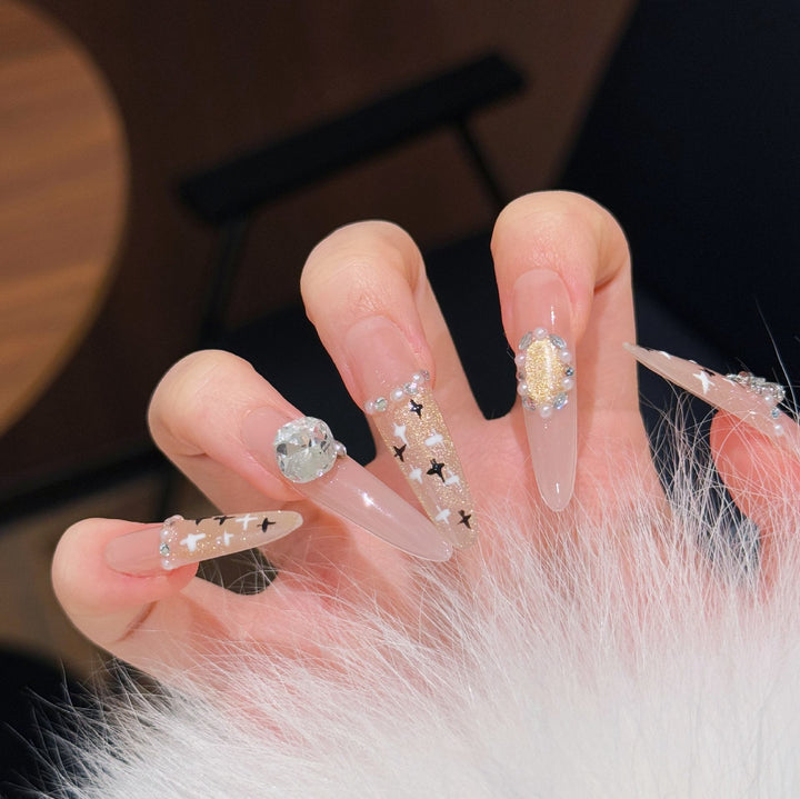 Artistic Premium Detailed Press-On Nail Art Bowlift