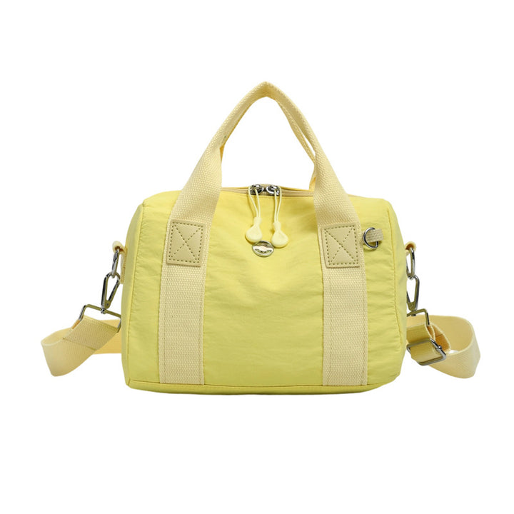 Stylish sports bag with adjustable shoulder strap Bowlift