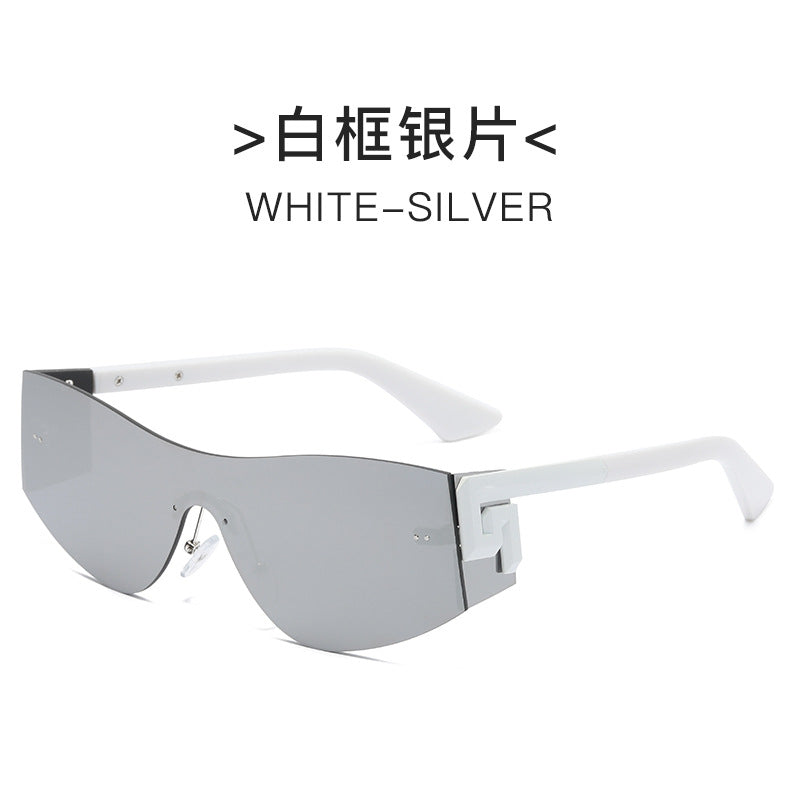 Women's futuristic oversized sunglasses with striking design Bowlift