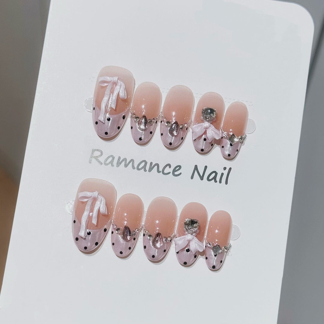 Elegant Decorative Press-On Nail Art Bowlift