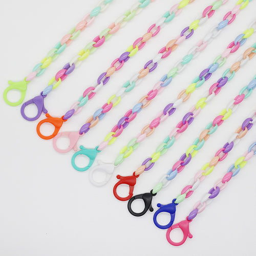 Fashionable Eyewear Chain Bowlift