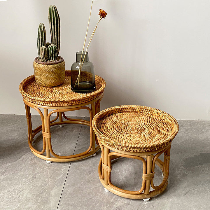 Beef Side Table made of Natural Materials Bowlift