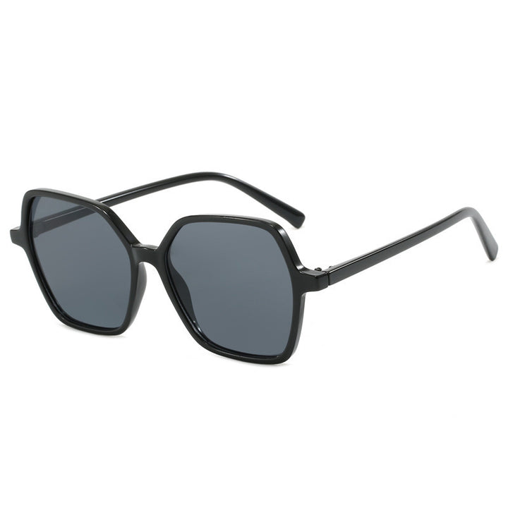 Women's oversized sunglasses with modern, transparent frame Bowlift