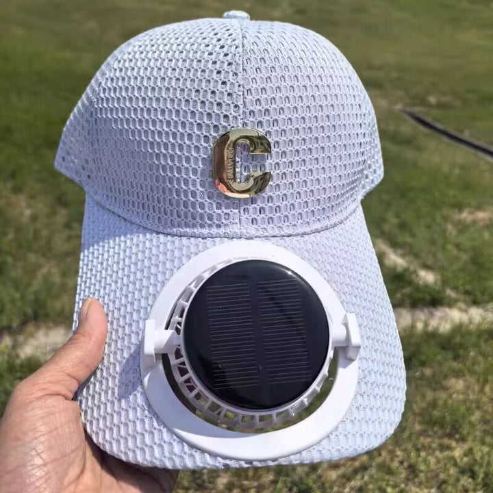 Breathable baseball cap with rechargeable fan in the visor and mesh insert Bowlift