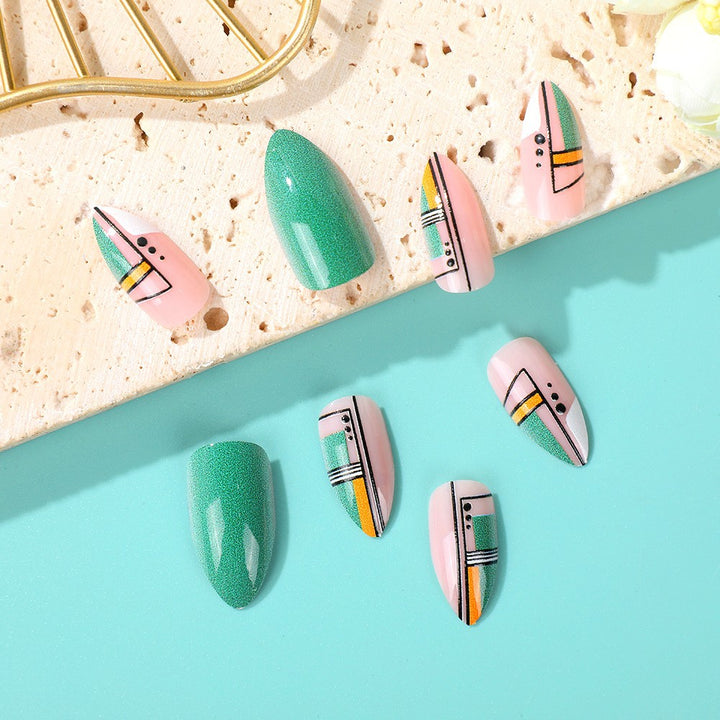 Creative design artificial nails with piano keys motif Bowlift