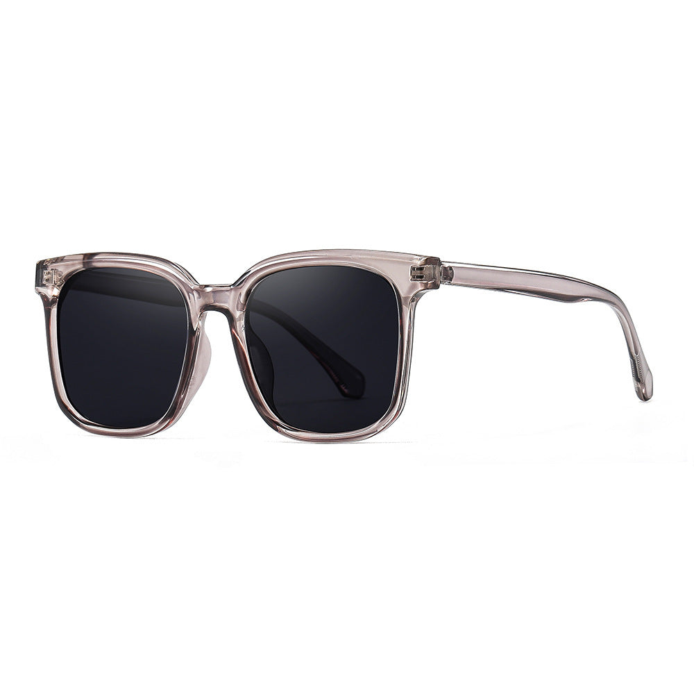 Women's sunglasses with a modern, square frame and UV protection Bowlift