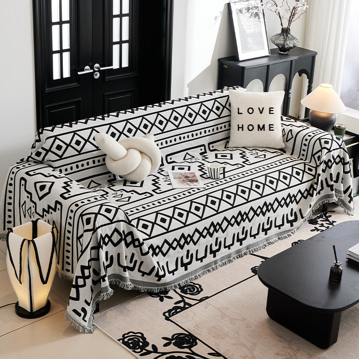 Elegant Geometric Pattern Throw Blanket