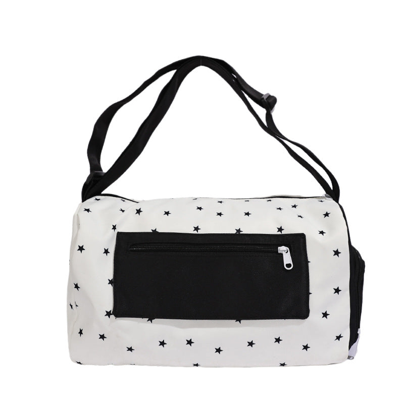 Sporty shoulder bag with practical slip pockets Bowlift