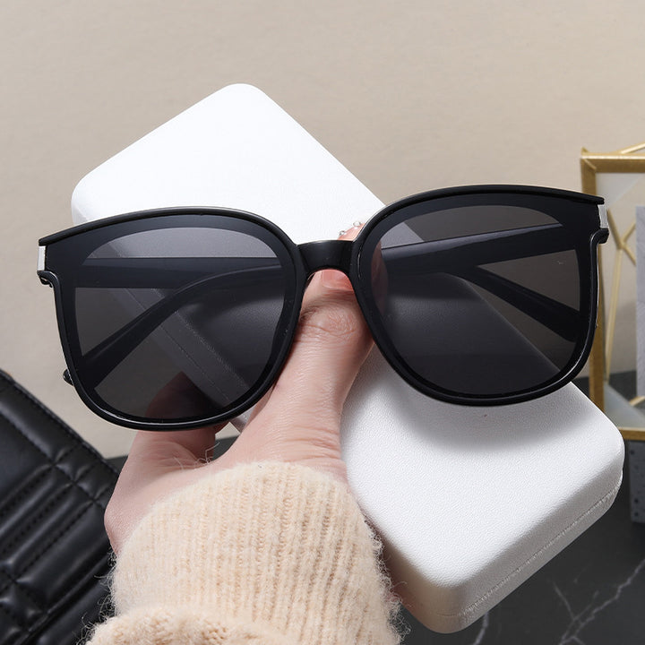 Women's stylish sunglasses with fashionable design Bowlift