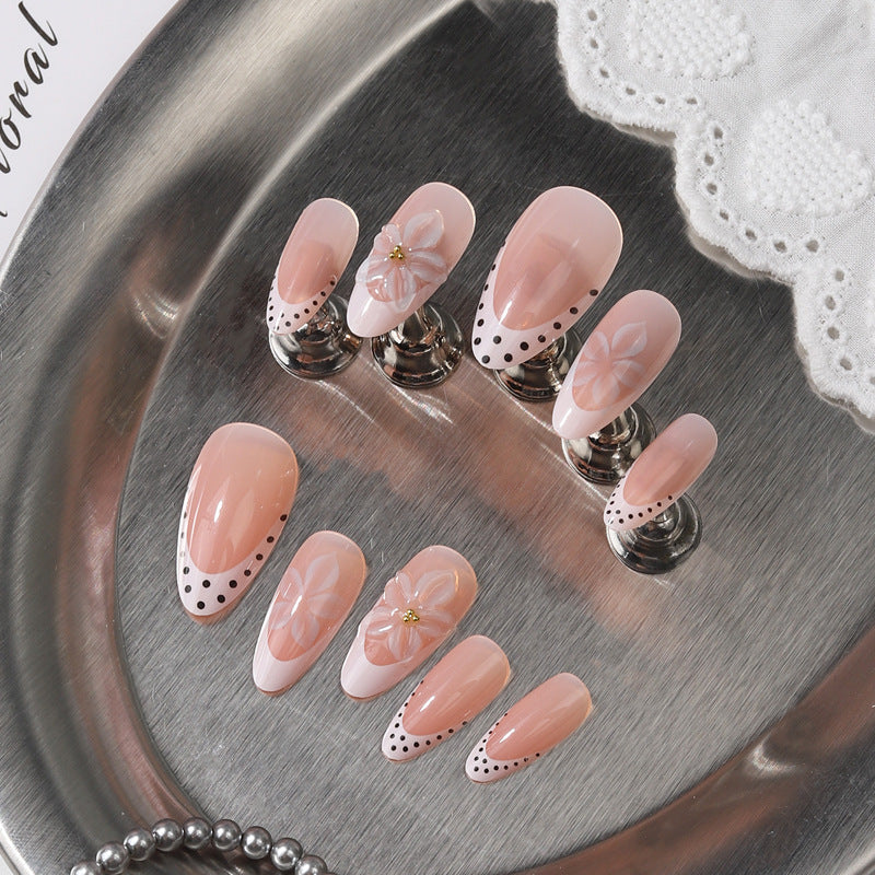Elegant Floral Art Press-On Nail Set Bowlift
