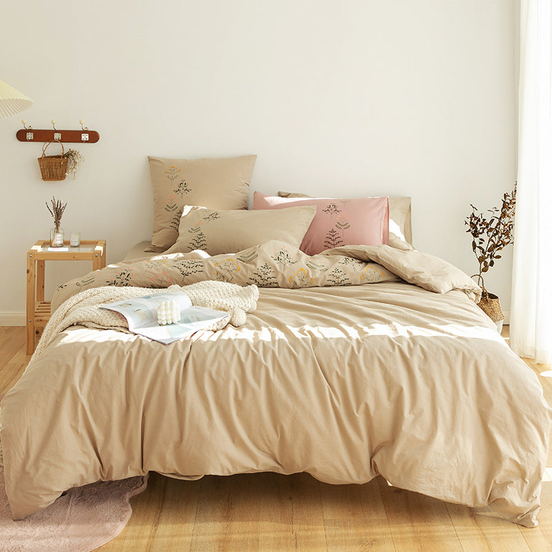 Bedding set made of cotton Renforcé with embroidered floral all-over and reversible function