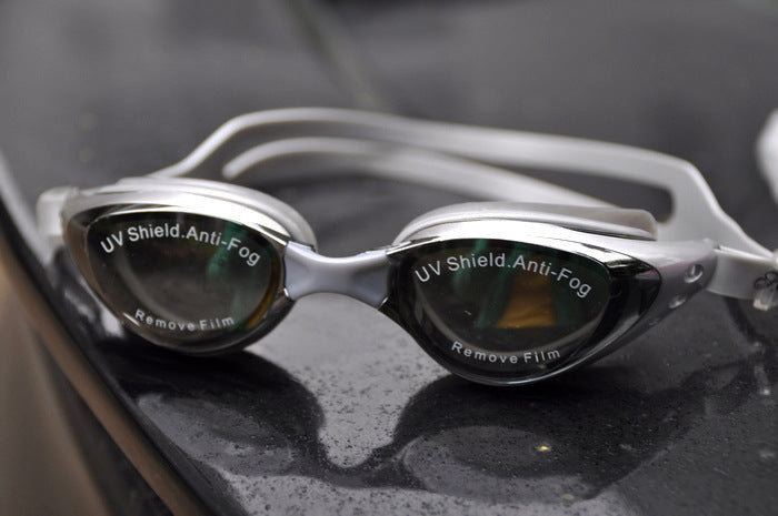High-performance swimming goggles with mirrored lenses and precise fit Bowlift