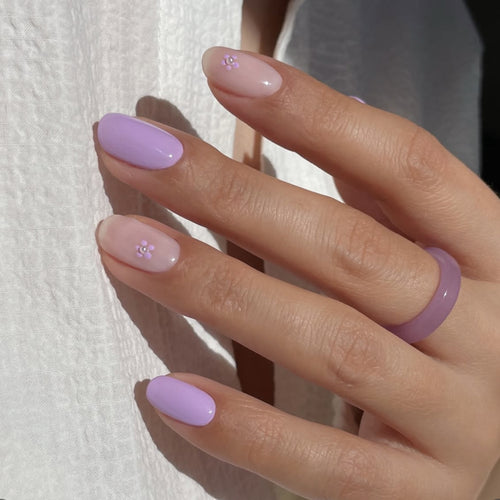Artistic Nail Art with Floral Accent Bowlift