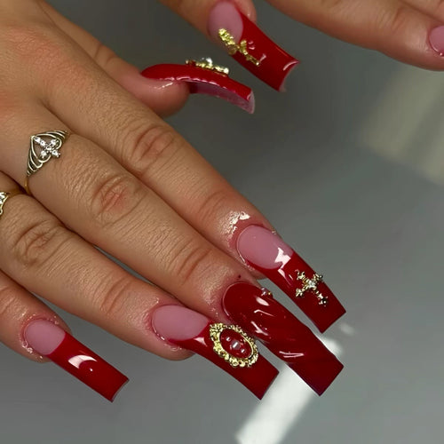 Elegant Stiletto Nail Art Bowlift