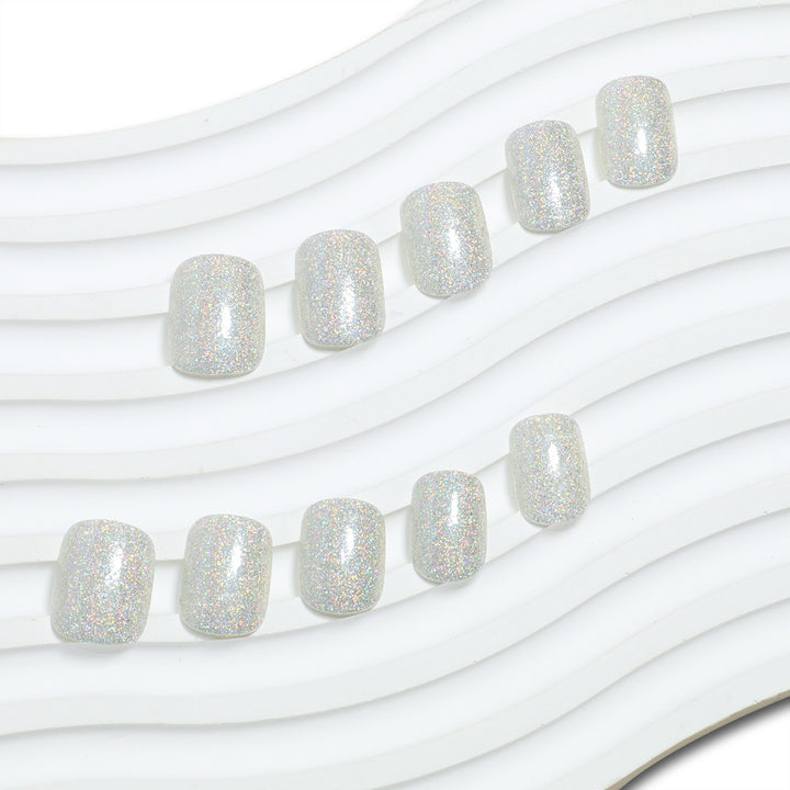 Glittering Press-On Nail Tips Bowlift