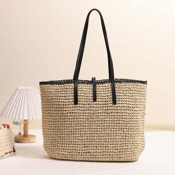 Stylish and spacious wicker bag Bowlift