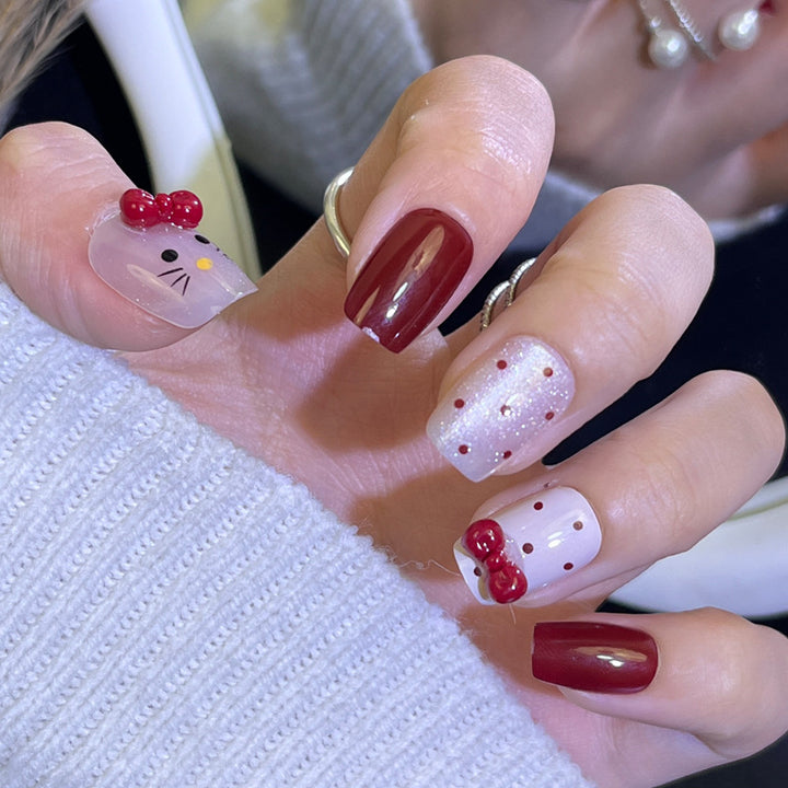 Glamorous Press-On Nail Set with Rhinestone and Glossy Finish Bowlift