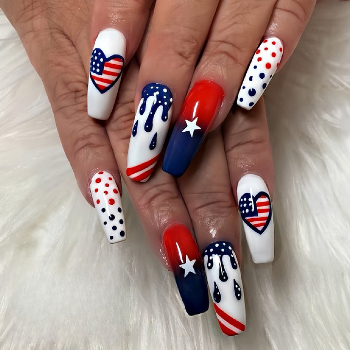 Artificial nails in patriotic heart design Bowlift