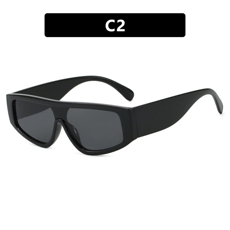 Women's fashionable sports sunglasses with an innovative design and wide frame Bowlift