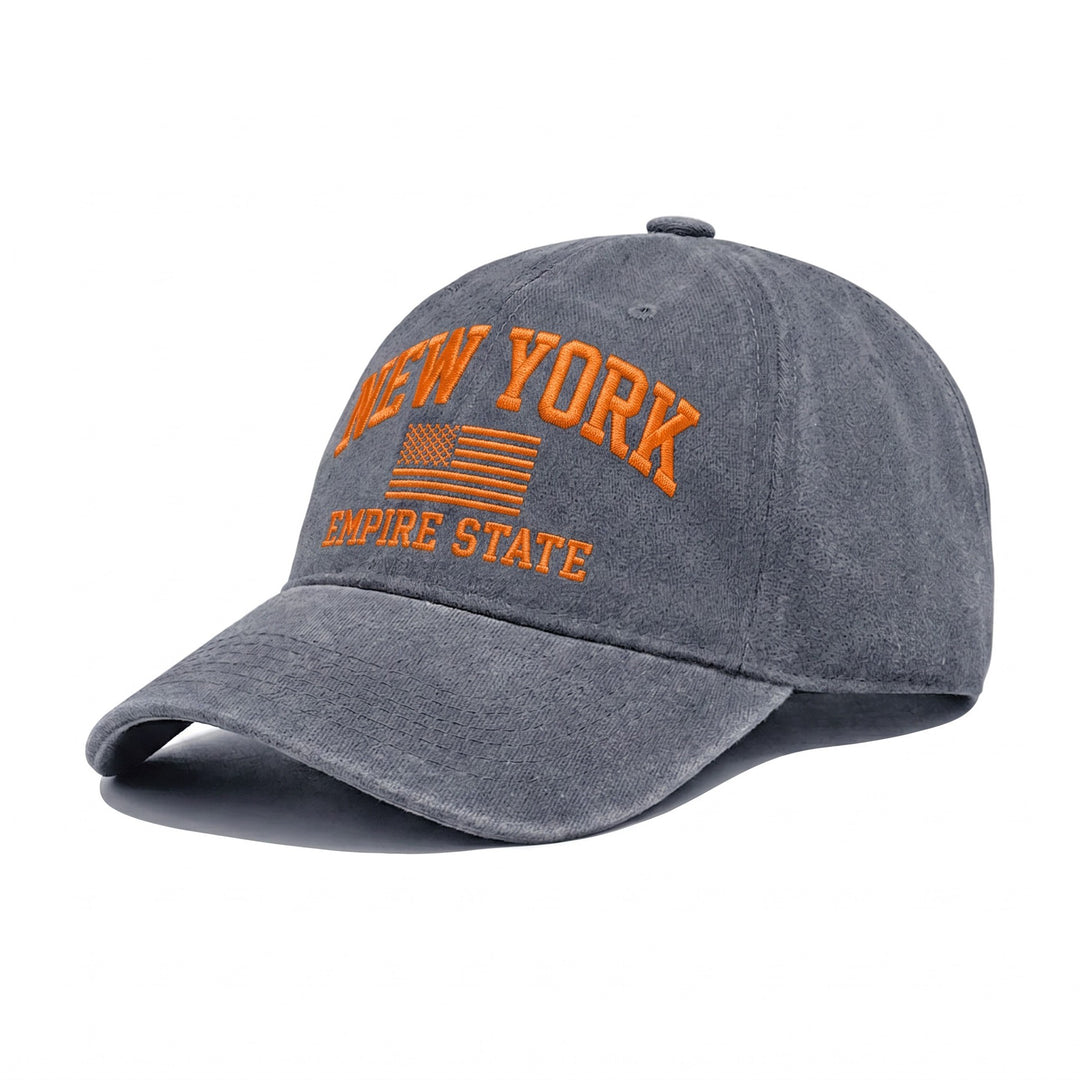 Ladies fashionable cap with embroidered New York motif Bowlift