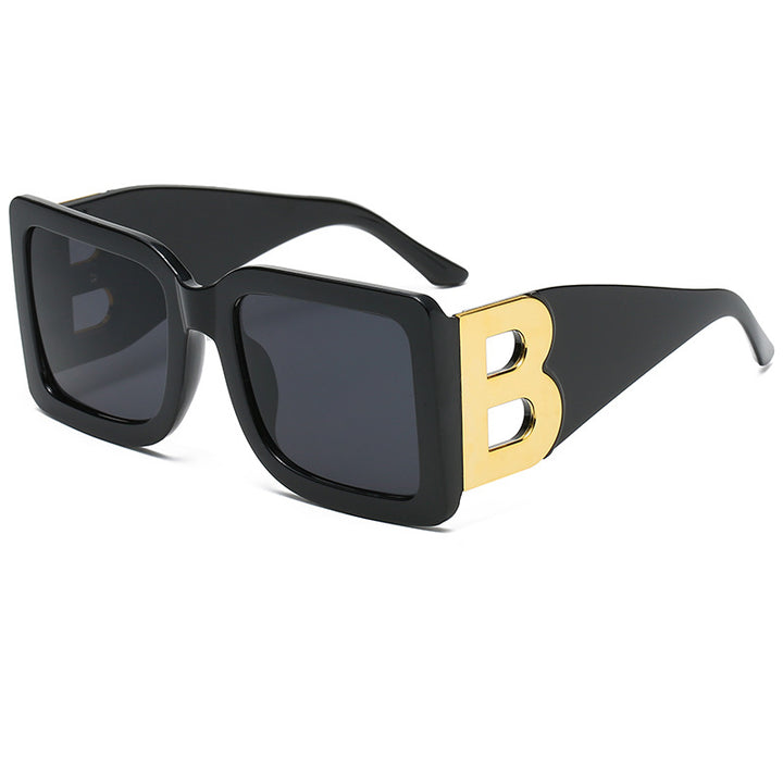 Women Oversized Sunglasses with Decorative Frame Bowlift