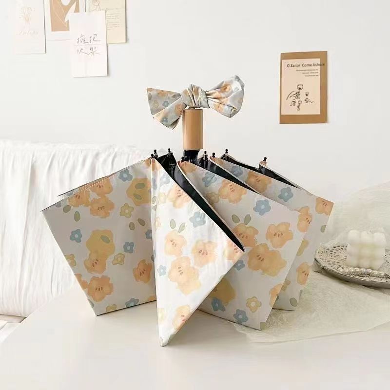 Women's Foldable Shopping Bag with Playful Design Bowlift