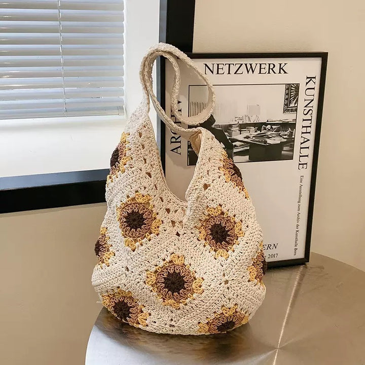 Handmade crochet wallet Bowlift