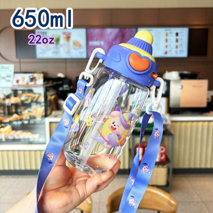 Women's transparent drinking bottle with ergonomic carrying handle and integrated straw Bowlift
