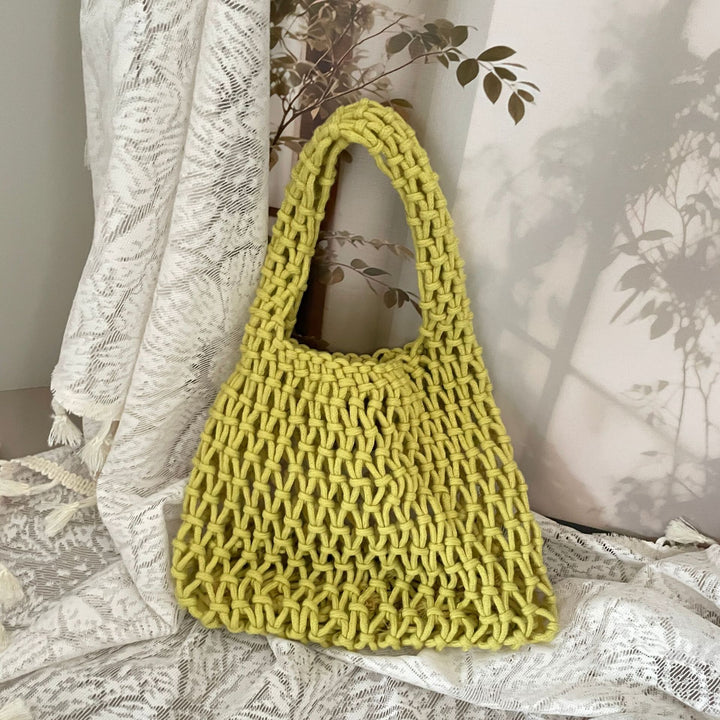 Hand-knotted tote bag in modern design Bowlift