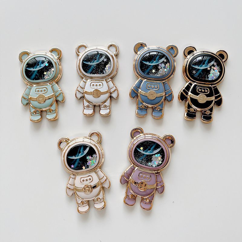 Astronaut Brooch Bowlift