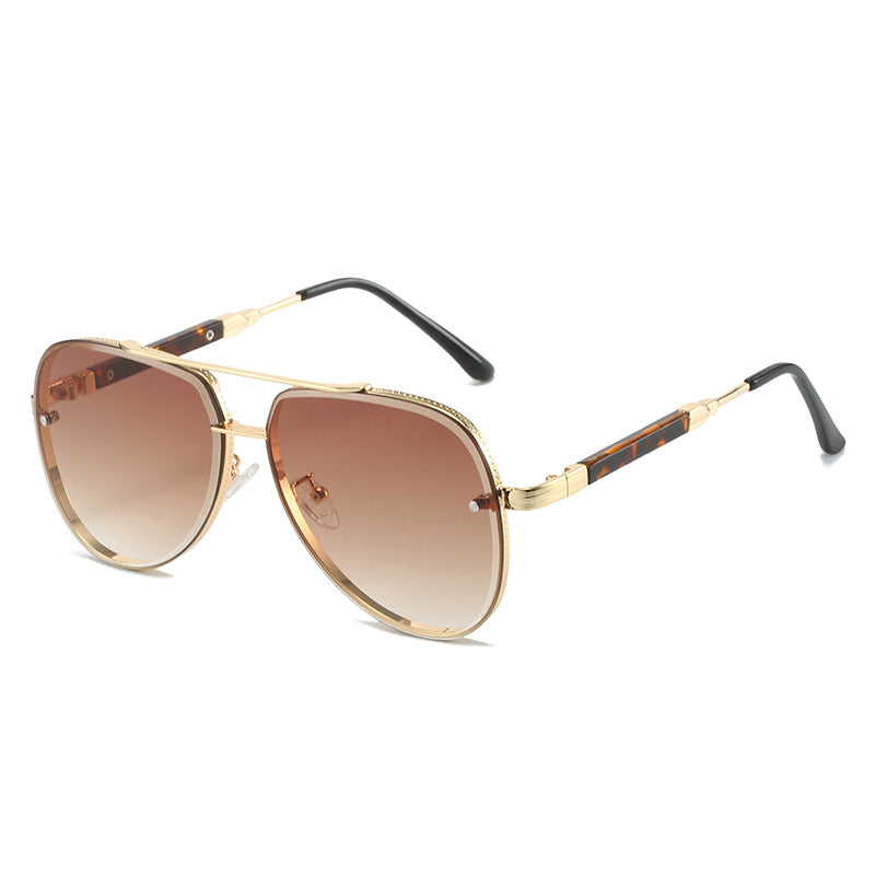 Fashion-Forward Oversized Aviator Sunglasses Bowlift