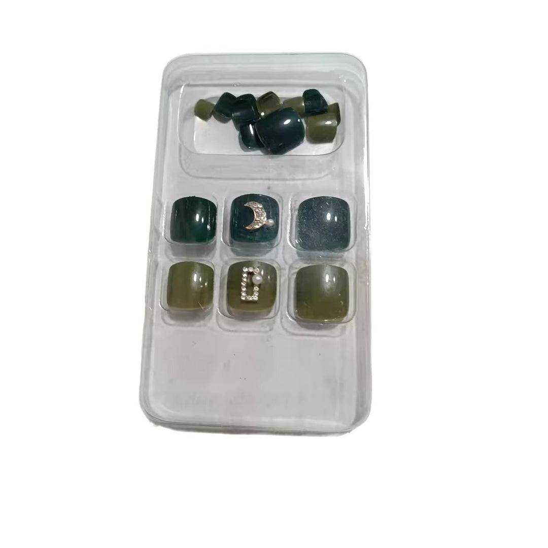 Decorative Press-On Nail Set with Gemstone Accents Bowlift