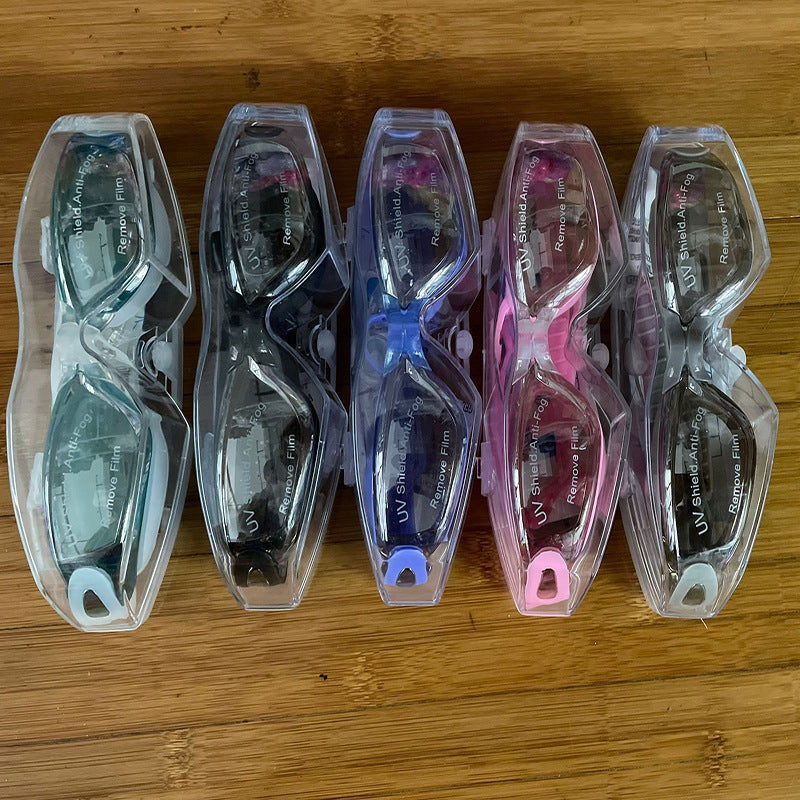 Swim mask with UV protection and anti-fog technology Bowlift