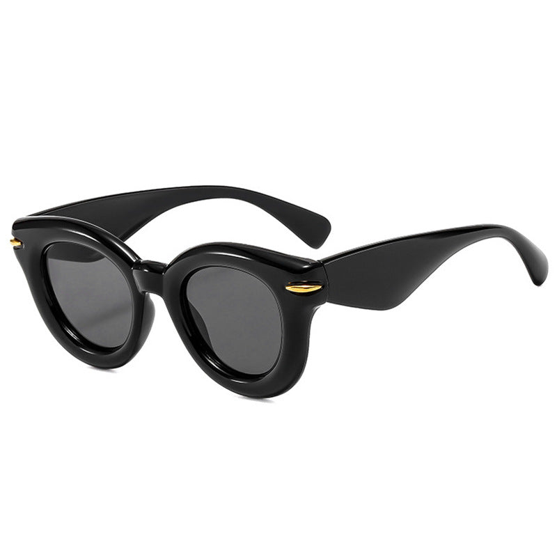 Ladies fashionable sunglasses with elegant silhouette Bowlift