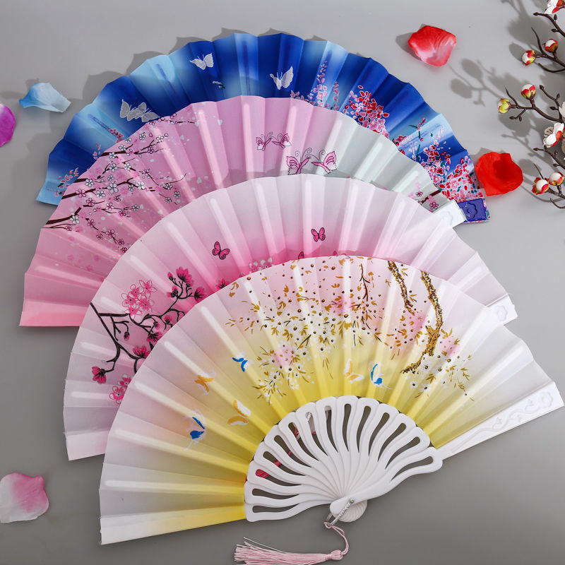 Ladies' artistically designed hand fan Bowlift