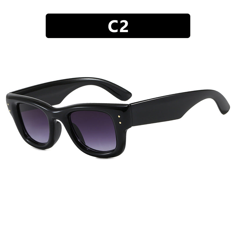 Women's fashionable sunglasses with wide, elegant frame and protective UV filter Bowlift