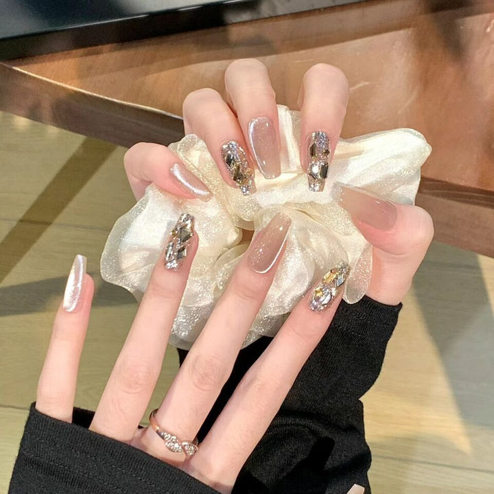 Decorative Press-On Nail Design Set Bowlift