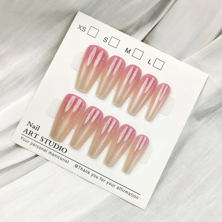 Elegant Artificial Nails with Shimmering Effect Bowlift